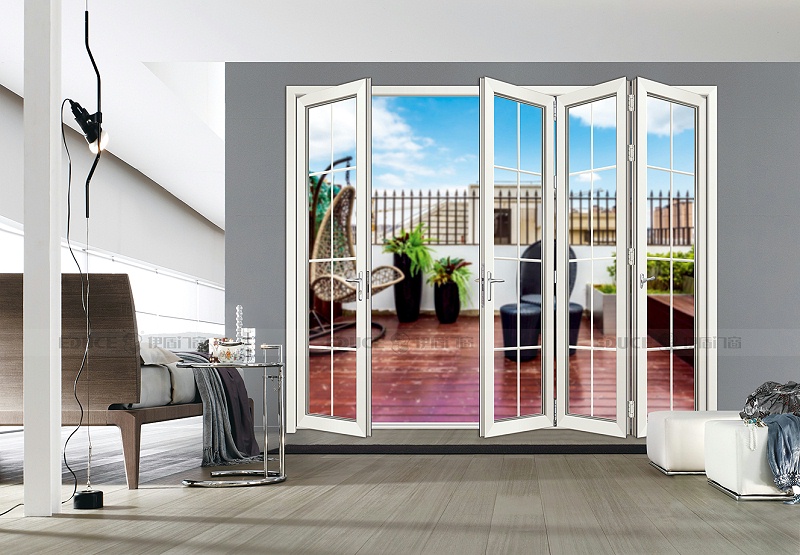 加盟系統(tǒng)門窗廠家,應(yīng)注意哪些事項?埃菲爾折疊門 爵士白 加盟系統(tǒng)門窗廠家,應(yīng)注意哪些事項?埃菲爾折疊門 爵士白