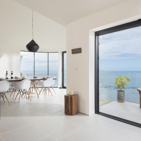 伊盾高效隔音門窗：綠色、環保、節能、安全、安靜、健康……